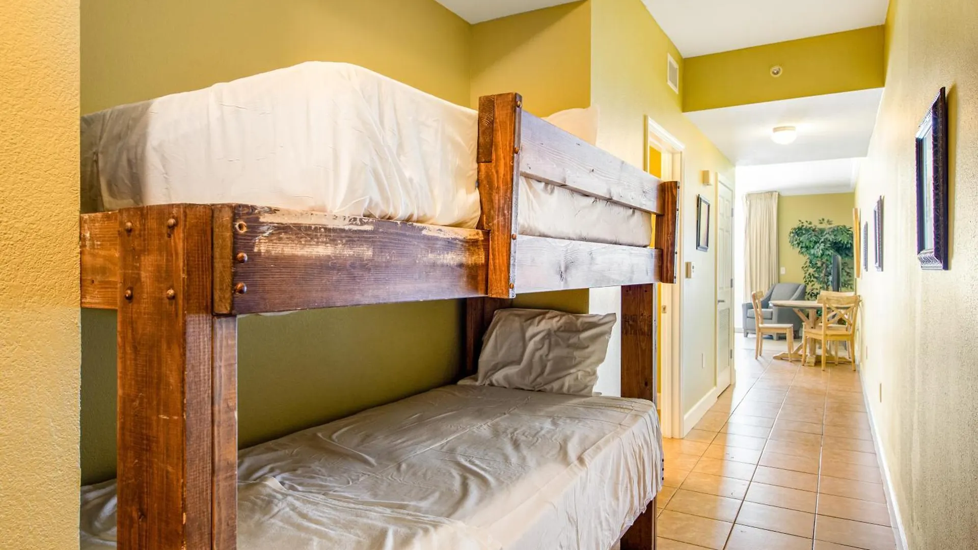 Tidewater Beach Resort 1606 Панама-Сити